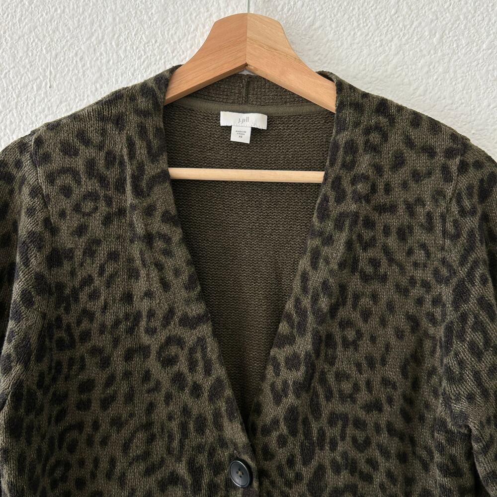 J.Jill Leopard Print Cardigan Sweater Women XS Hunter Black Button Up Pockets - Picture 3 of 10